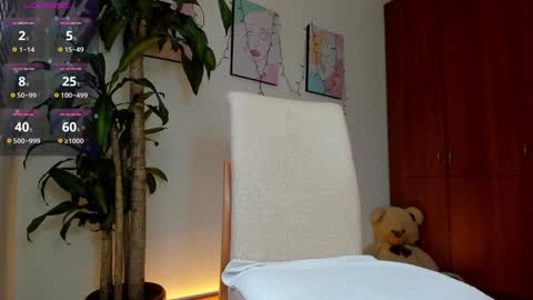 Snapshot of alessia1__ chatting on 01/08/25, 09:23 Alessia online show from 01/08/25, 09:23