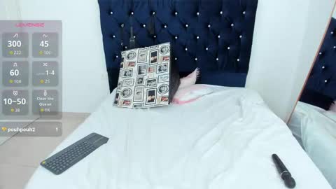 Snapshot of alessiakaunn chatting on 11/12/25, 11:25 Alison online show from 11/12/25, 11:25