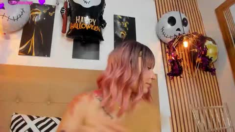 Aleszia online show from 10/14/25, 07:25