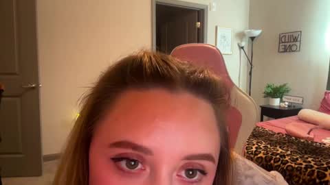 Snapshot of alex499990 chatting on 01/03/25, 04:59 alex  online show from 01/03/25, 04:59