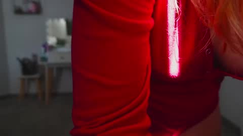 Snapshot of alex499990 chatting on 01/27/25, 04:43 alex  online show from 01/27/25, 04:43