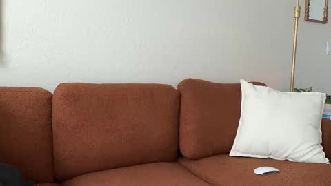 Snapshot of alex499990 chatting on 09/22/25, 05:26 alex  online show from 09/22/25, 05:26