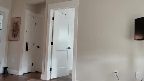 Snapshot of alex499990 chatting on 10/22/25, 06:51 alex  online show from 10/22/25, 06:51