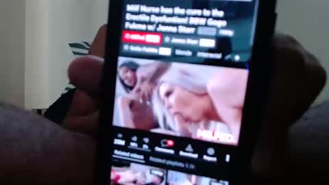 Snapshot of alex55191955 chatting on 11/19/25, 09:37 alex55191955 online show from 11/19/25, 09:37