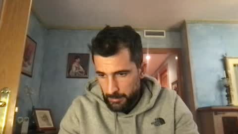Snapshot of alex877x chatting on 01/26/25, 01:47 alex877x online show from 01/26/25, 01:47