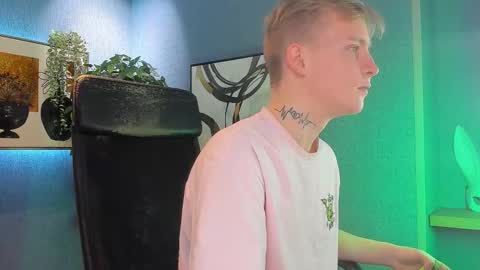 your Alex online show from 11/16/25, 06:52