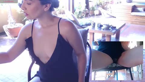 Snapshot of alex_and_theprof chatting on 11/17/25, 03:07 ALEX online show from 11/17/25, 03:07