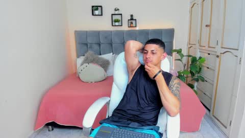 alex online show from 01/10/25, 02:55