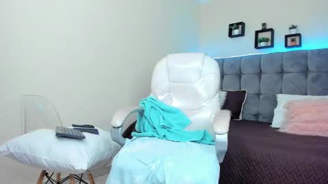 alex online show from 01/27/25, 03:28