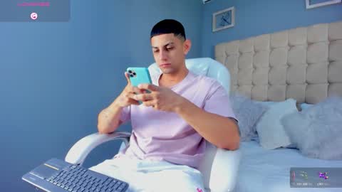 alex online show from 09/10/25, 11:54