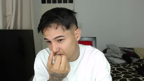 alex_mojica online show from 10/01/25, 11:27