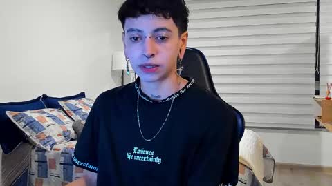 Snapshot of alex_poett chatting on 02/27/25, 02:42 Residente0xxx online show from 02/27/25, 02:42