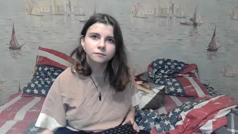 Snapshot of alex_sarah_sex chatting on 12/22/24, 09:31 Alex and Sarah online show from 12/22/24, 09:31