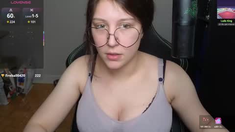 Snapshot of alexa_dream chatting on 02/13/25, 03:50 dont be afraid to click social media link its working just click on that online show from 02/13/25, 03:50