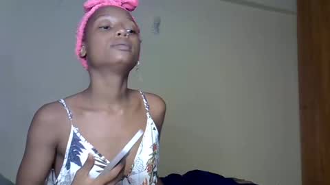 Snapshot of alexa_foxxie chatting on 12/28/24, 07:22 Alexa online show from 12/28/24, 07:22