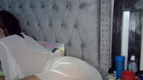 Snapshot of alexa_foxxie chatting on 02/20/25, 01:40 Alexa online show from 02/20/25, 01:40