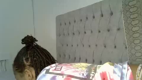 Snapshot of alexa_foxxie chatting on 02/21/25, 11:55 Alexa online show from 02/21/25, 11:55