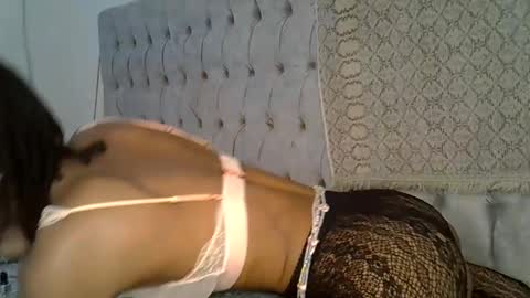 Snapshot of alexa_foxxie chatting on 02/24/25, 03:42 Alexa online show from 02/24/25, 03:42