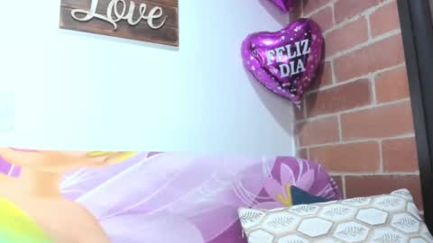Snapshot of alexa_latina chatting on 01/17/25, 08:55 alexa latina online show from 01/17/25, 08:55