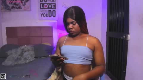 Snapshot of alexa_paytom1 chatting on 10/27/25, 04:16 Alexa   online show from 10/27/25, 04:16