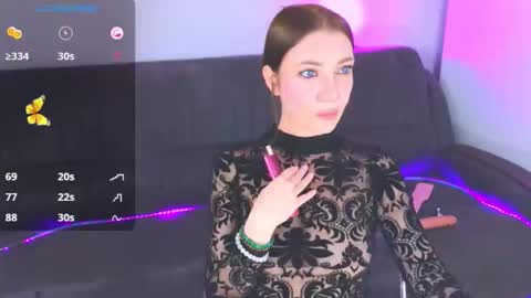 Snapshot of alexa_stoun chatting on 11/17/25, 07:25 Alexa online show from 11/17/25, 07:25