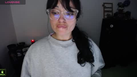 Snapshot of alexa_sweet69x chatting on 12/07/24, 02:31 Alexa online show from 12/07/24, 02:31