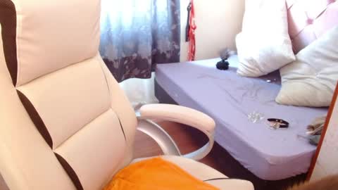 Snapshot of alexa_sweet69x chatting on 02/05/25, 03:20 Alexa online show from 02/05/25, 03:20