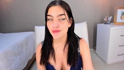 Alexa Thaylor online show from 12/23/24, 08:03