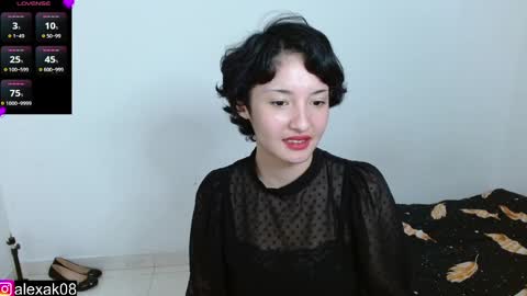 Snapshot of alexaa08 chatting on 12/19/24, 01:51 Alexandra 3 online show from 12/19/24, 01:51