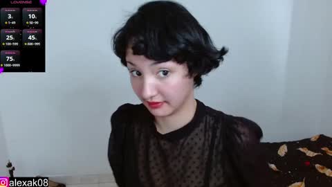 Snapshot of alexaa08 chatting on 12/19/24, 04:57 Alexandra 3 online show from 12/19/24, 04:57