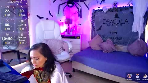 Alexa Moon online show from 10/31/25, 02:07