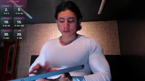 Snapshot of alexander_classy chatting on 02/18/25, 01:32 Alex online show from 02/18/25, 01:32