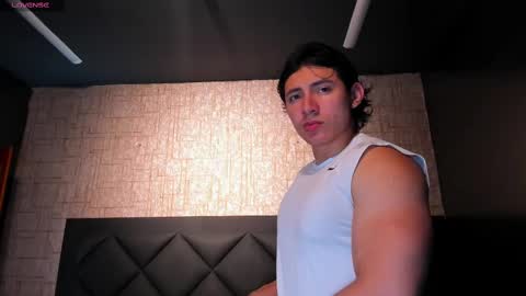 Snapshot of alexander_classy chatting on 02/19/25, 02:44 Alex online show from 02/19/25, 02:44