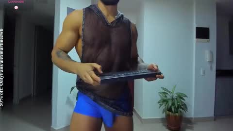 Snapshot of alexander_martines chatting on 10/22/25, 12:00 Onlyfansalexmartinezwb Instagram alexwbmartinez Twitter martinezcb937 online show from 10/22/25, 12:00