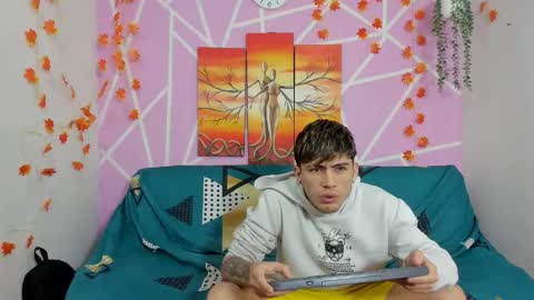 chicos hot online show from 10/13/25, 01:44