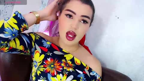  Alexandra Spellman  online show from 01/24/25, 10:32