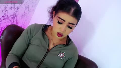  Alexandra Spellman  online show from 02/22/25, 10:18