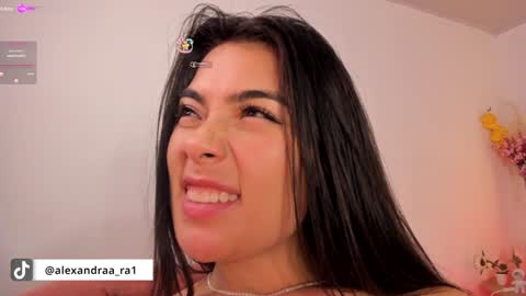 Alexandra Rodriguez online show from 02/04/25, 05:21