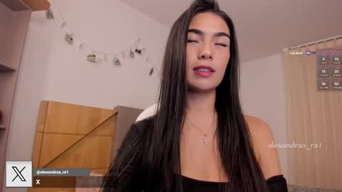 Alexandra Rodriguez online show from 10/27/25, 03:10