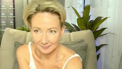 Snapshot of alexandrafix chatting on 09/12/25, 01:11 Alexandra online show from 09/12/25, 01:11