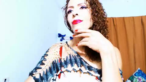 alexandra online show from 10/25/25, 01:24