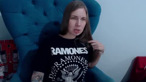 Alexandra online show from 01/16/25, 08:46