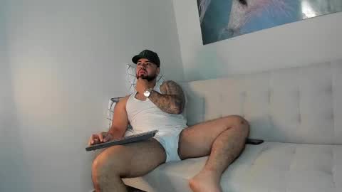 Snapshot of alexandro_king chatting on 01/18/25, 02:12 ALEX online show from 01/18/25, 02:12