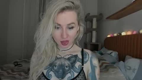 Snapshot of alexarush chatting on 10/17/25, 05:26 alexarush online show from 10/17/25, 05:26