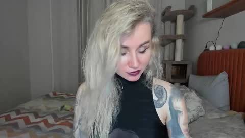 Snapshot of alexarush chatting on 11/06/25, 05:47 alexarush online show from 11/06/25, 05:47