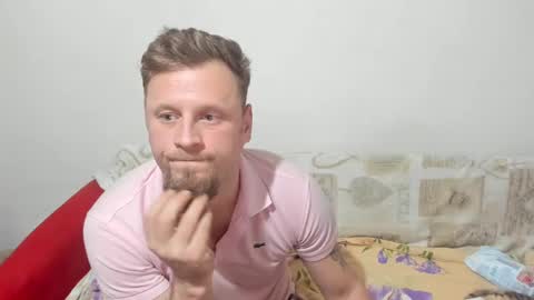 Snapshot of alexboy2022 chatting on 01/07/25, 05:09 onlyfans..alexyno2022 online show from 01/07/25, 05:09