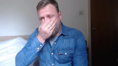 Snapshot of alexboy2022 chatting on 09/10/25, 01:00 onlyfans..alexyno2022 online show from 09/10/25, 01:00