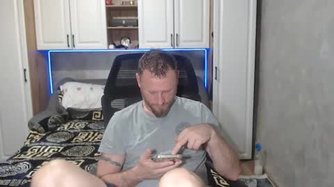 Snapshot of alexboy2022 chatting on 11/05/25, 07:03 onlyfans..alexyno2022 online show from 11/05/25, 07:03