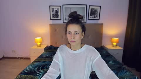 Snapshot of alexiayellow chatting on 12/25/24, 06:41 Alexia online show from 12/25/24, 06:41