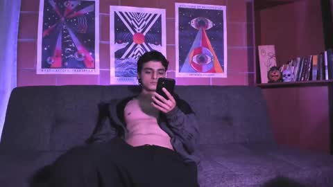 Alexi Jacobs online show from 10/20/25, 03:40